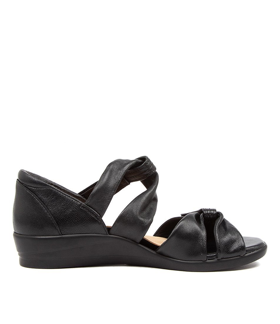 Black Women Ziera Doxie (Wide) Sandals | Z-230678